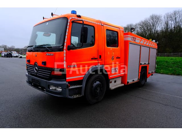 Ref:lot v1 - mercedes-benz 1325f pompwagen (2000-88,035 km-vin:wdb9760631k513822) - afbeelding 2 van  77