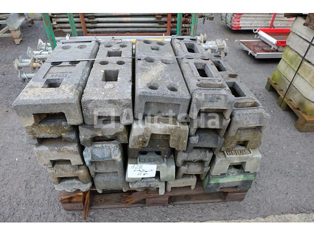 Ref:piedre10 - +- 25 composietvoet voor een bouwplaatsbarrière - afbeelding 3 van  4