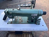 Refrey industriële stiksteekmachine met onderstel en werkblad - afbeelding 2 van  8