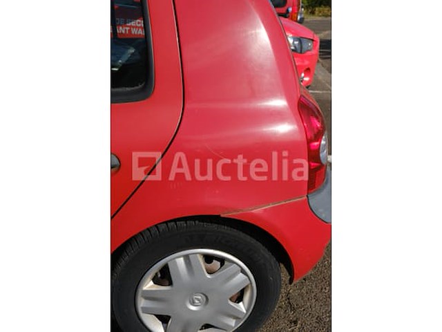 Ref:v21 - renault clio voertuig (2005-181,147 km - vin:vf1bbr7cf33135460) - afbeelding 30 van  40