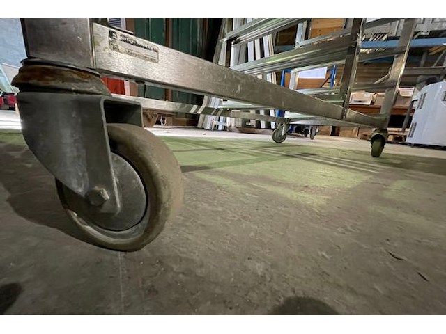 Regaalwagen - afbeelding 4 van  6