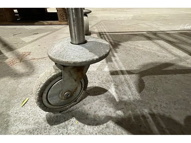 Regaalwagen - afbeelding 3 van  4