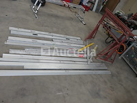 Regels en niveaus, metselaarsbruggen, stanley die vierkant markeert - afbeelding 1 van  7