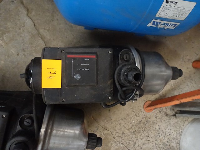 Regenwaterpomp grundfos (na te zien) - afbeelding 1 van  3