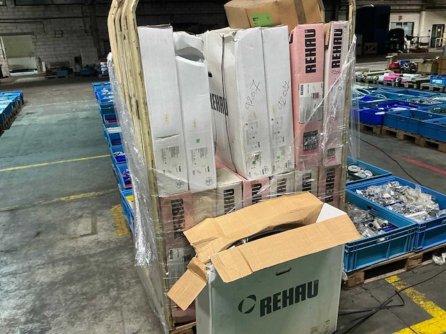 Rehau meerlagenbuis (14x) - afbeelding 1 van  4