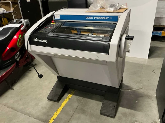 Reichert-jung 2800 frigocut e cryostat microtoom - afbeelding 4 van  10