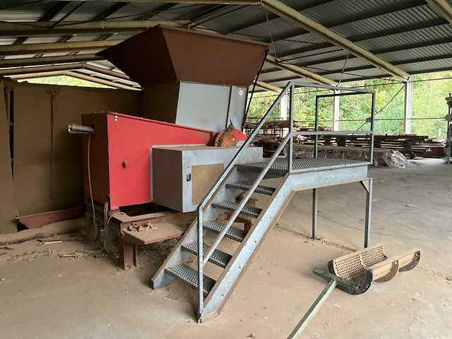 Reinbold engineering houthakselaar - afbeelding 7 van  13