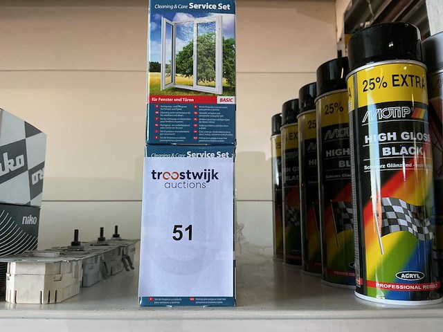 Reiniging en onderhoudset voor vensters en deuren (10x) - afbeelding 1 van  1