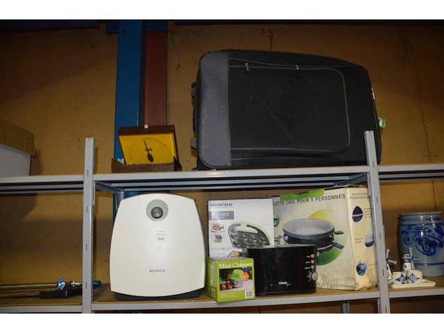 Reiskoffer dunlop, wafelijzer silvercrest, broodrooster domo, raclette grill watshome, luchtbevochtiger boneco, mini chopper - afbeelding 1 van  6
