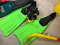 Reiskoffers en zwemvliezen - afbeelding 10 van  11