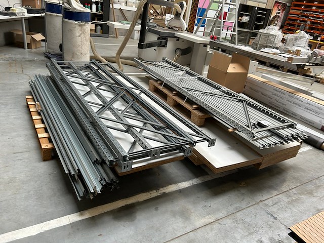 Rek gedemonteerd - afbeelding 1 van  7