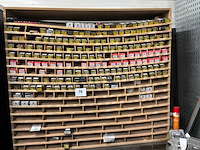 Rek + inhoud - afbeelding 1 van  7