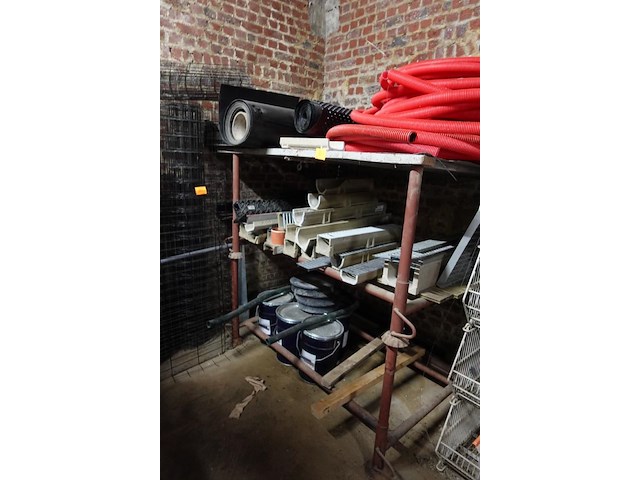 Rek + inhoud - afbeelding 1 van  3