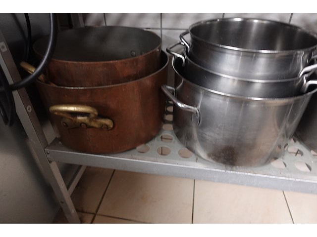 Rek + inhoud - afbeelding 7 van  8