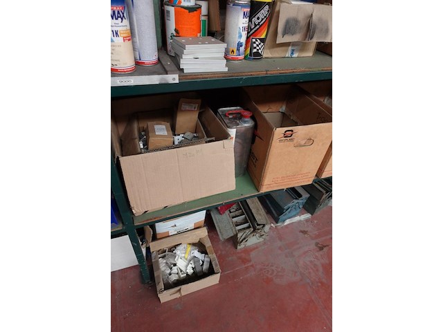 Rek + inhoud - afbeelding 2 van  26