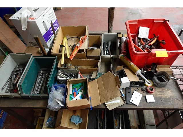 Rek + inhoud - afbeelding 9 van  26