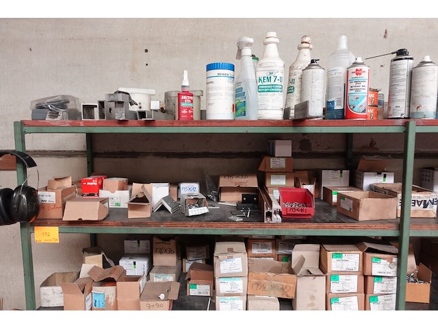 Rek + inhoud - afbeelding 11 van  26