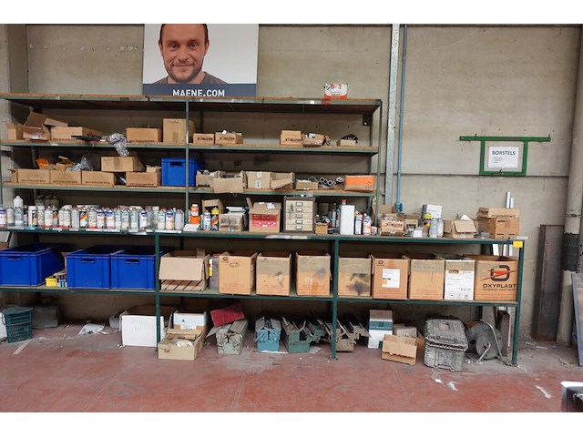 Rek + inhoud - afbeelding 1 van  26