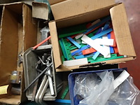 Rek + inhoud - afbeelding 16 van  26