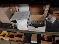 Rek + inhoud - afbeelding 18 van  26