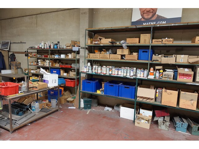 Rek + inhoud - afbeelding 12 van  26