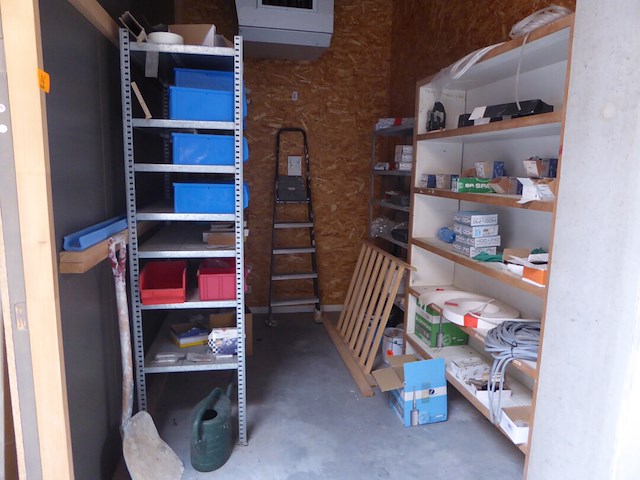 Rek + inhoud - afbeelding 1 van  9