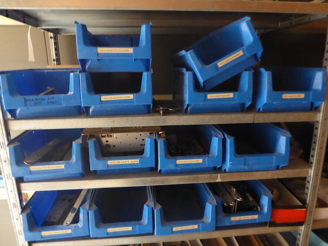 Rek + inhoud - afbeelding 5 van  9