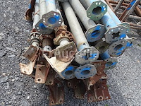 Rek met +/- 15 propellers en +/- 15 stutten - afbeelding 2 van  6