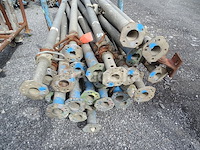 Rek met +/- 15 propellers en +/- 15 stutten - afbeelding 5 van  6
