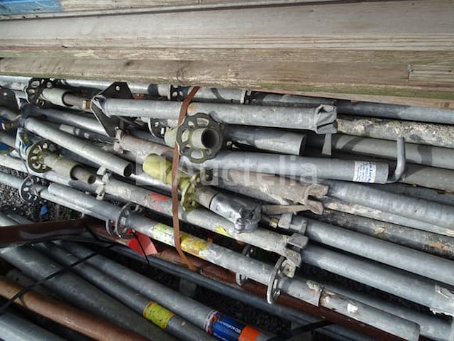 Rek met 5 relingen voor de loopbrug, diverse - afbeelding 4 van  7