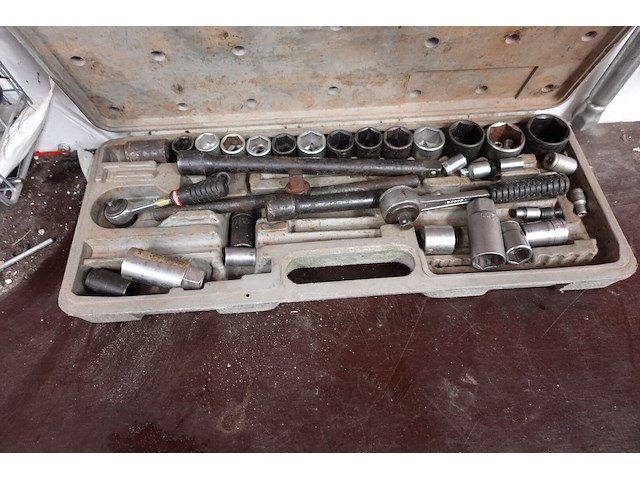 Rek met facom materiaal - afbeelding 6 van  16