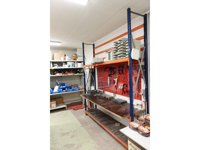 Rek met facom materiaal - afbeelding 9 van  16