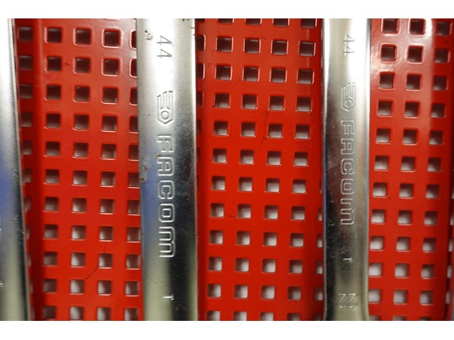 Rek met facom materiaal - afbeelding 13 van  16