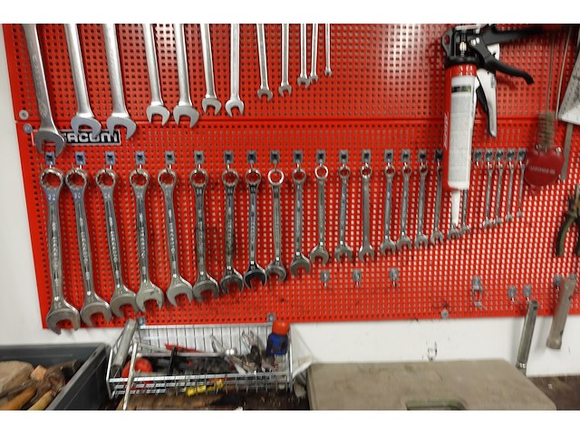 Rek met facom materiaal - afbeelding 14 van  16