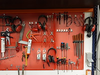 Rek met facom materiaal - afbeelding 16 van  16