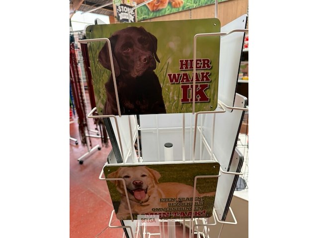 Rek met grappige waakborden "hier waak ik" (±40x) - afbeelding 3 van  5