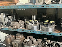 Rek met grote partij tools - afbeelding 6 van  19