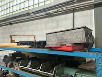 Rek met grote partij tools - afbeelding 8 van  12