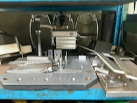 Rek met grote partij tools - afbeelding 9 van  12
