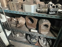 Rek met grote partij tools - afbeelding 15 van  26