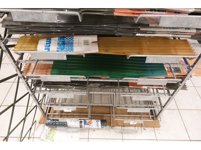 Rek met inhoud plantenrekken - afbeelding 5 van  7