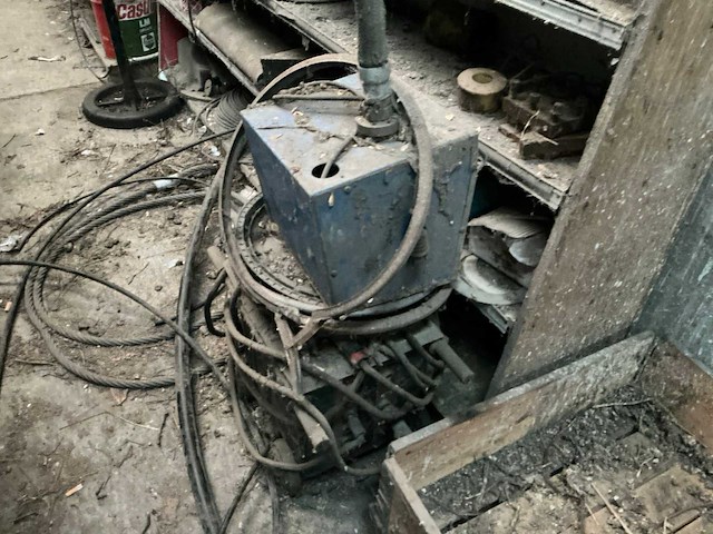 Rek met inhoud - afbeelding 3 van  10