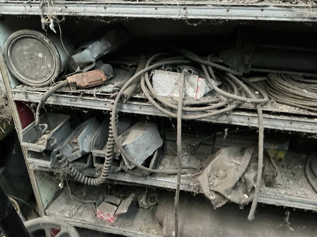 Rek met inhoud - afbeelding 8 van  10