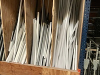 Rek met inhoud - afbeelding 4 van  8