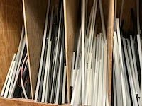 Rek met inhoud - afbeelding 5 van  8