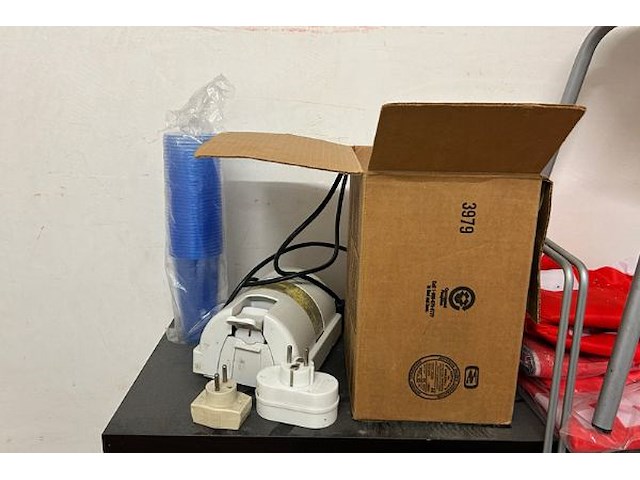 Rek met inhoud - afbeelding 2 van  10