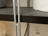 Rek met inhoud - afbeelding 5 van  10