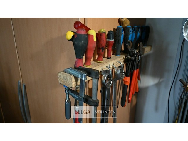 Rek met inhoud - afbeelding 5 van  5