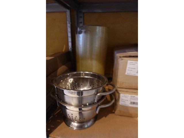 Rek met inhoud - afbeelding 10 van  12