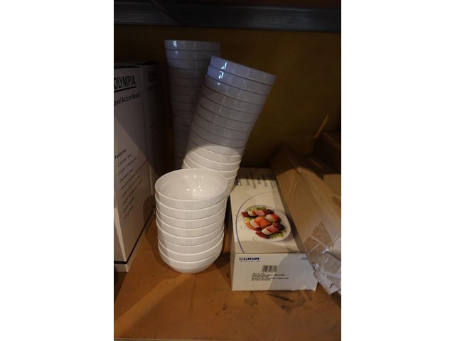 Rek met inhoud - afbeelding 6 van  9